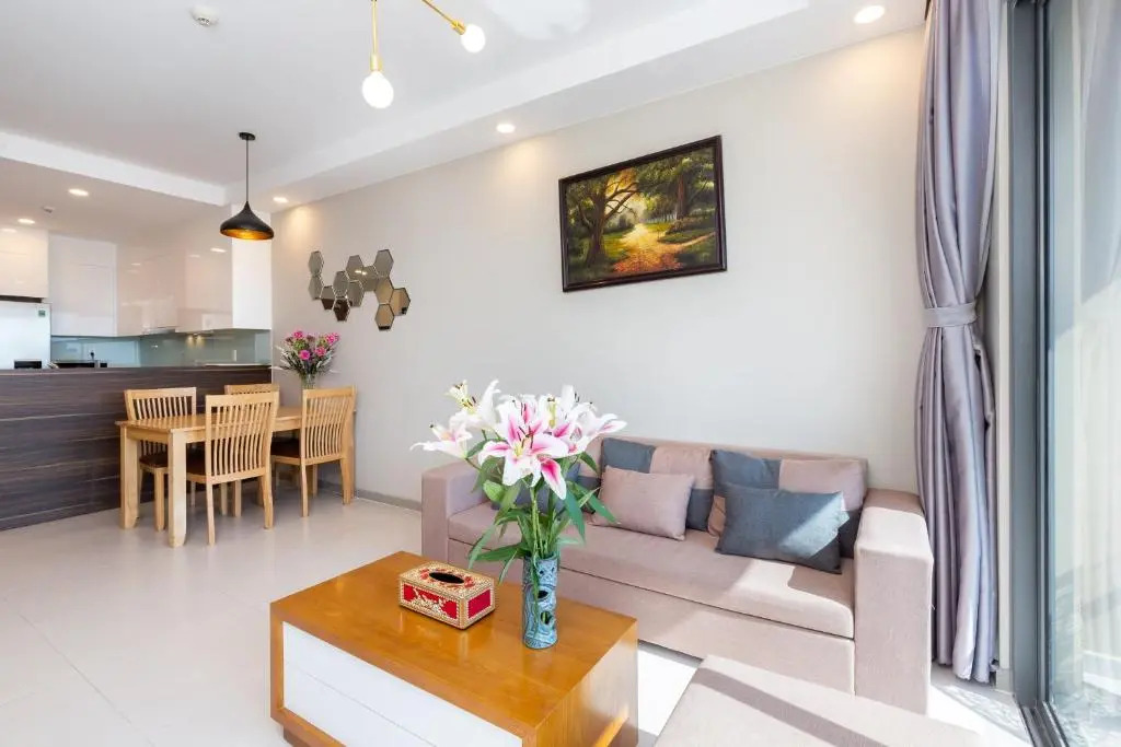 Gold View APT1/2bed/2bath/free pool and Gym