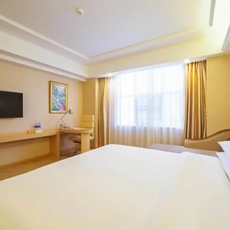 Vienna Hotel Xiufeng Park, HeshanDistrict,Yiyang