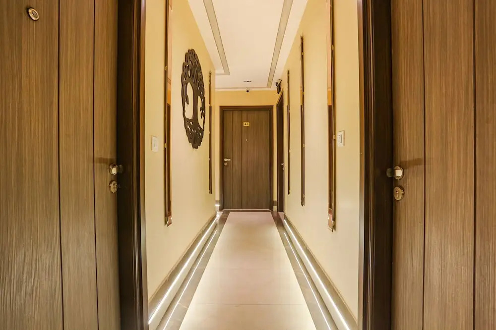 Fabhotel Vishesh Villas