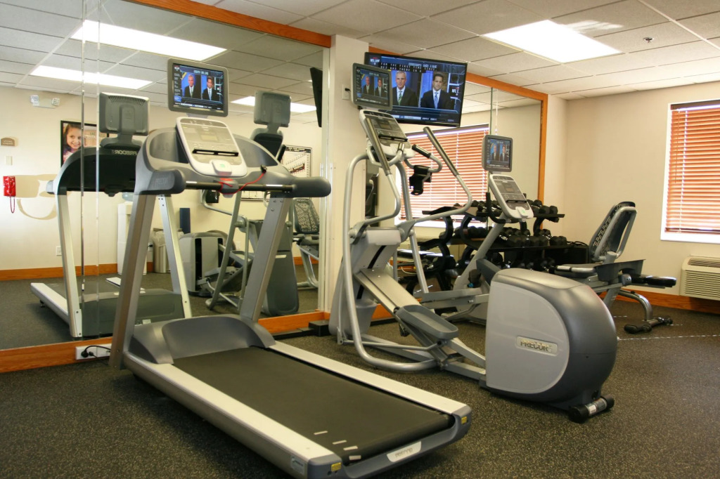 Holiday Inn Express Hotel & Suites Columbus by IHG