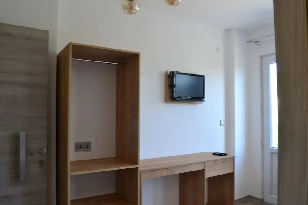 Parli Hotel