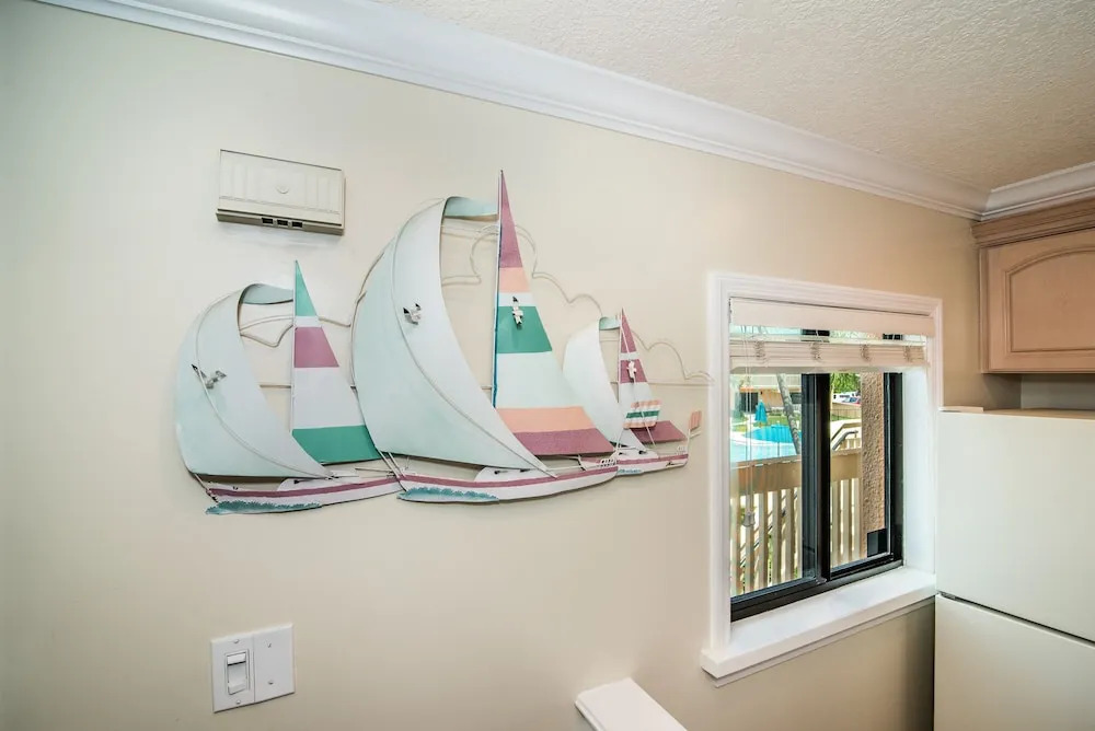 SEA Haven 214 [2/2.5] Free Activities! & Oceanfront Wifi Pool