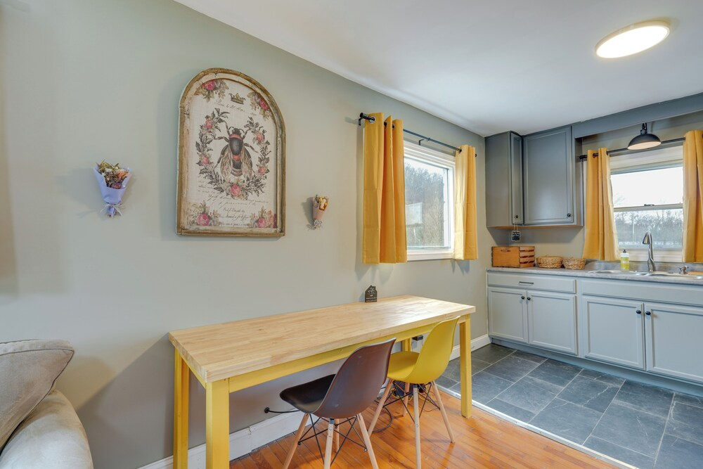 Quaint Kingsport Apartment Near Greenbelt Trail!