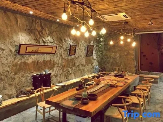 Jiujianban Hostel