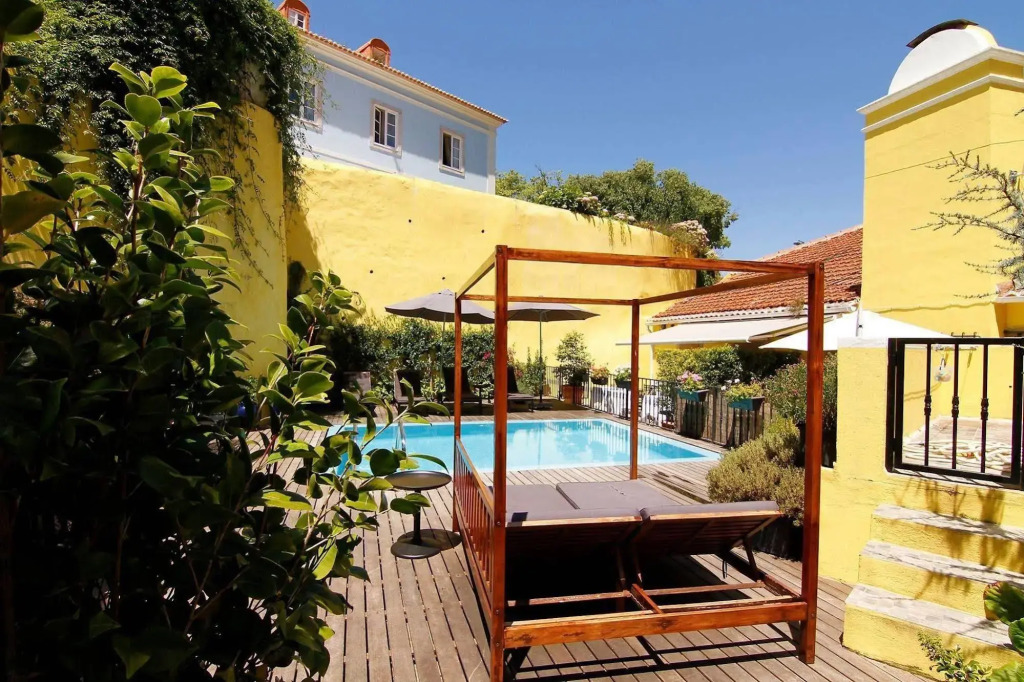 Charm Inn Sintra