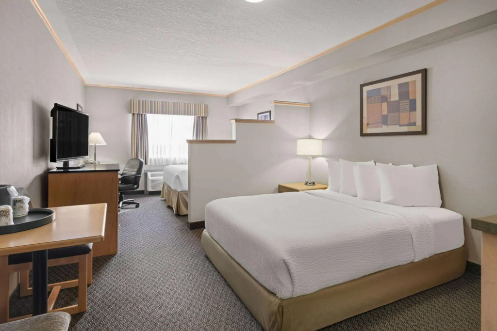 Travelodge by Wyndham Fort McMurray