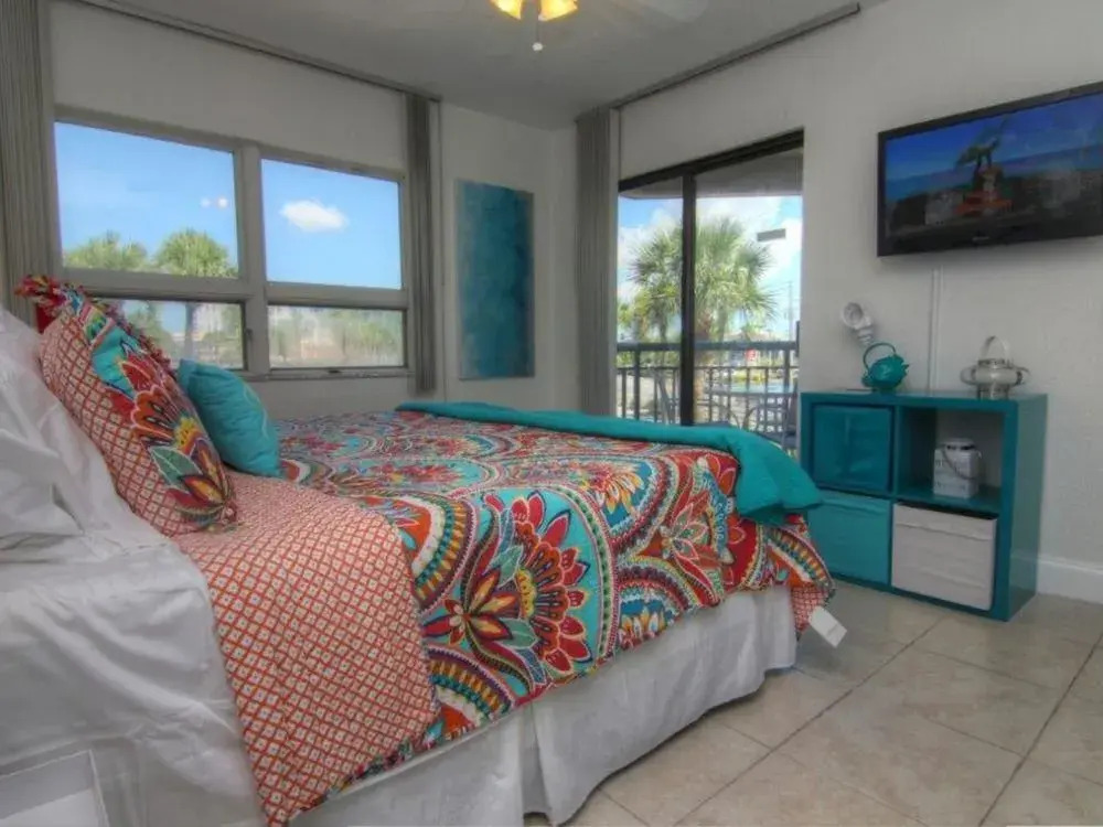 Gulf Strand 208 By Redawning