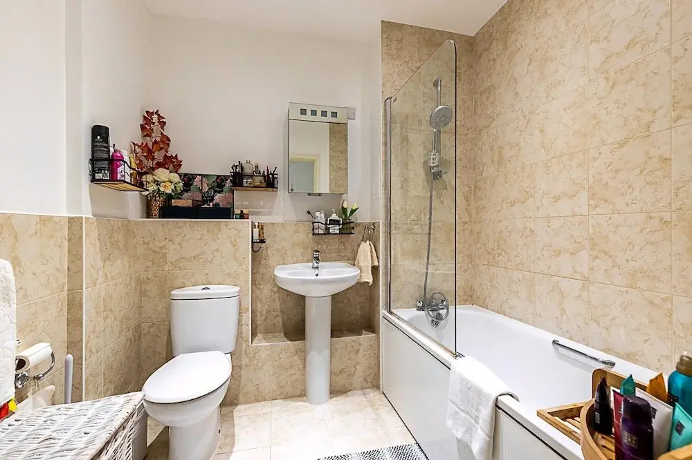 Stylish Canary Wharf Retreat For 2