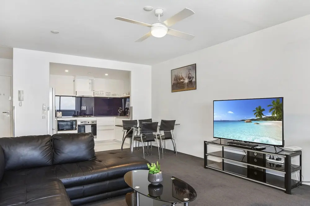 Circle on Cavil Holidays Gold Coast