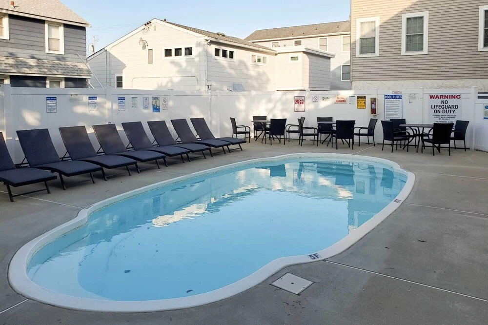 North Wildwood Townhome < 1/2 Mi to Beach!