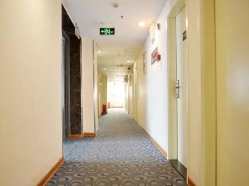 7Days Inn Chengdu Kuanzhai Xiangzi Vancouver Square