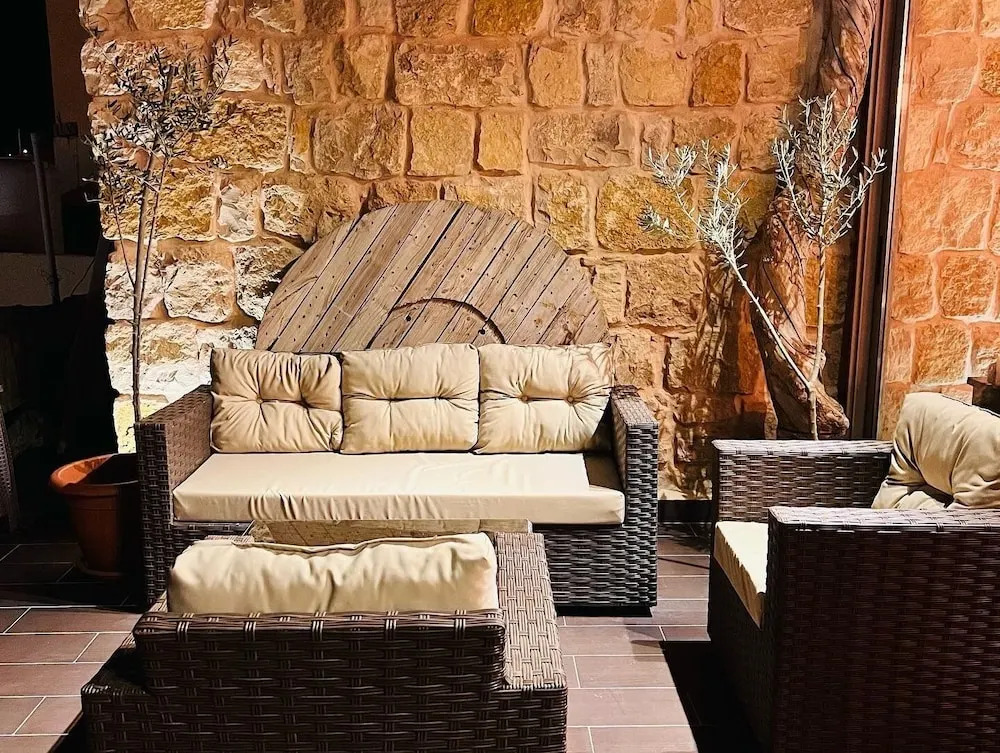 Ata Ali Hotel