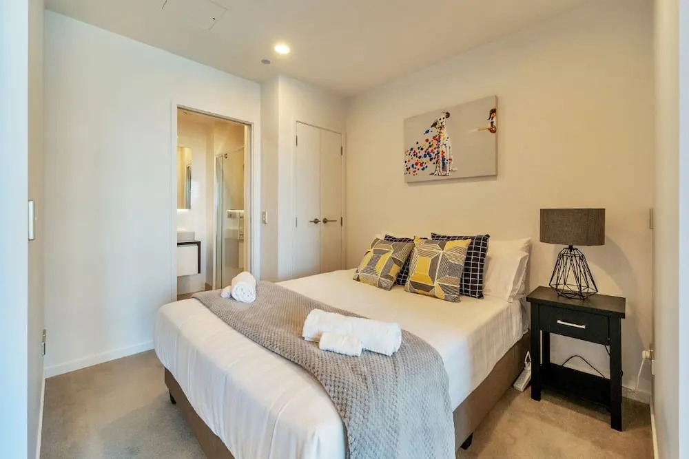 JHT - 1 BRM Apartment, Superb Central, Netflix TV