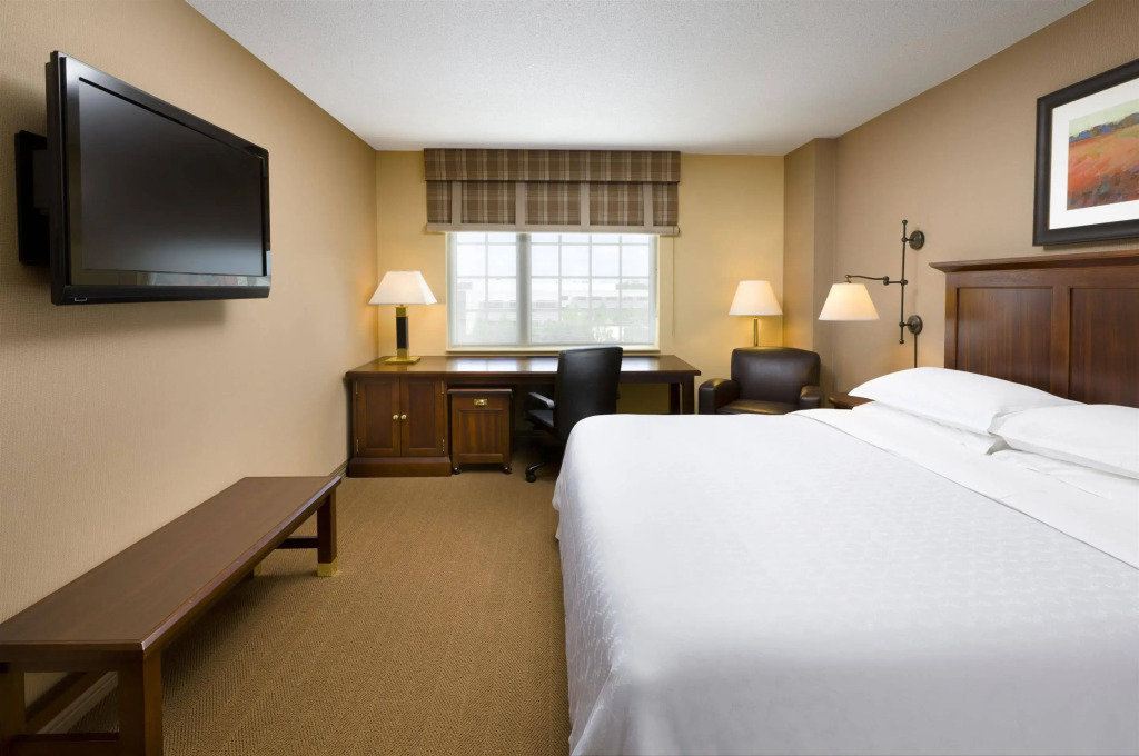 Four Points by Sheraton Houston West