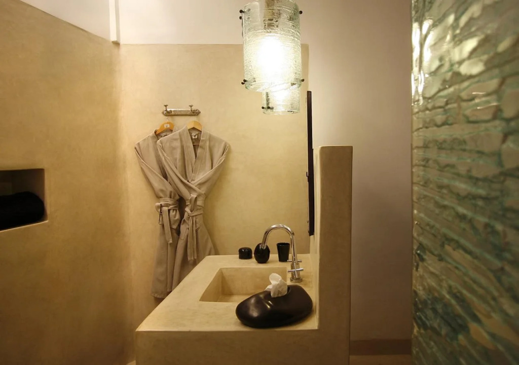 Riad Awa