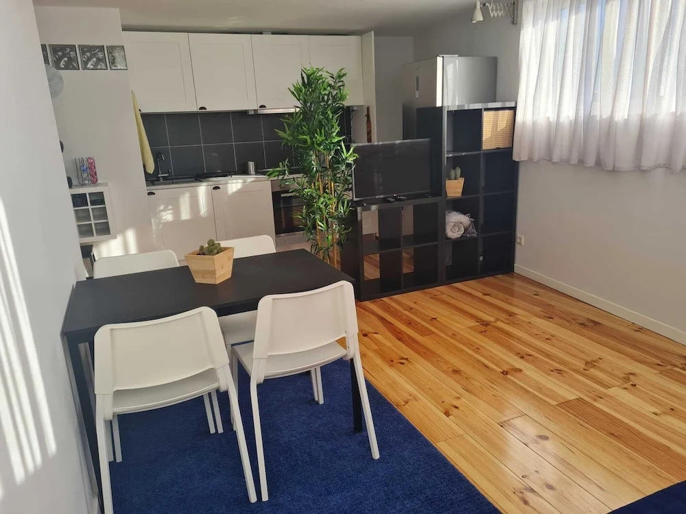 Museuflat 1 Bedroom Apartment in City Center