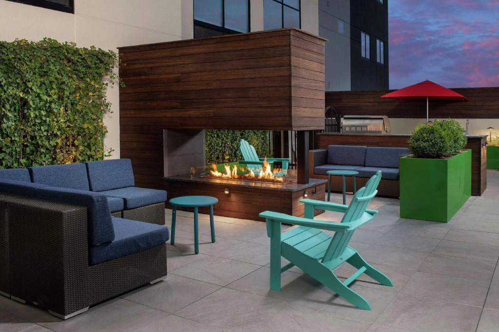 Отель Home2 Suites by Hilton Nashville Downtown Convention Center