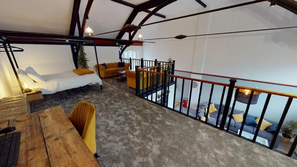 Hu1 Boutique City Apartment - Sleeps 6