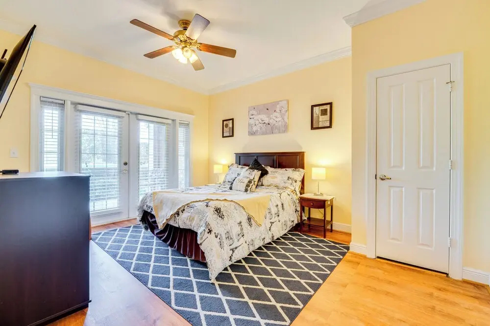 12 Mi to Wdw: Resort Condo w/ Community Hot Tub!