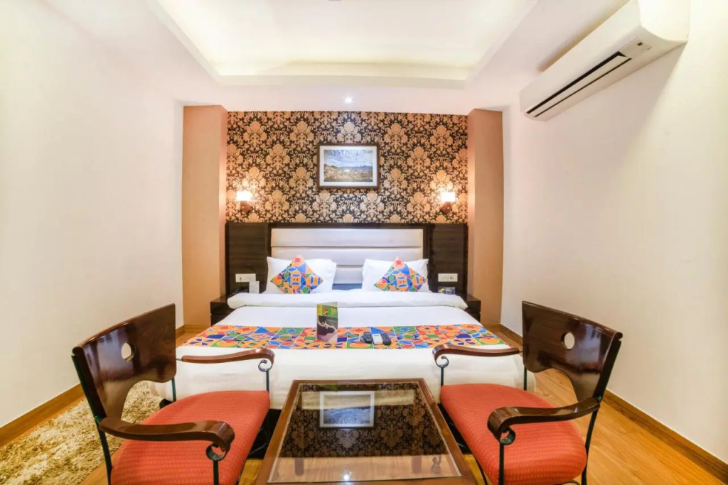 FabHotel Galaxy - Nr Patel Nagar Metro