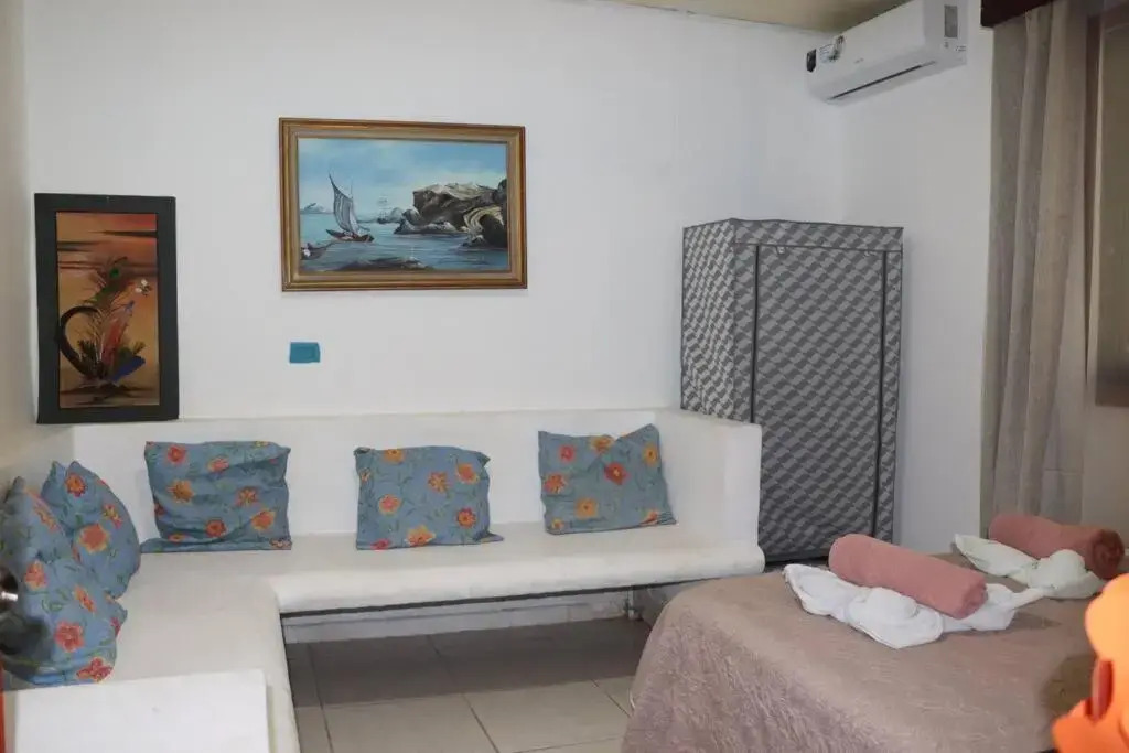 Pura Vida Villa! Beachfront Golf and Country Club Los Delfines 24 hours security