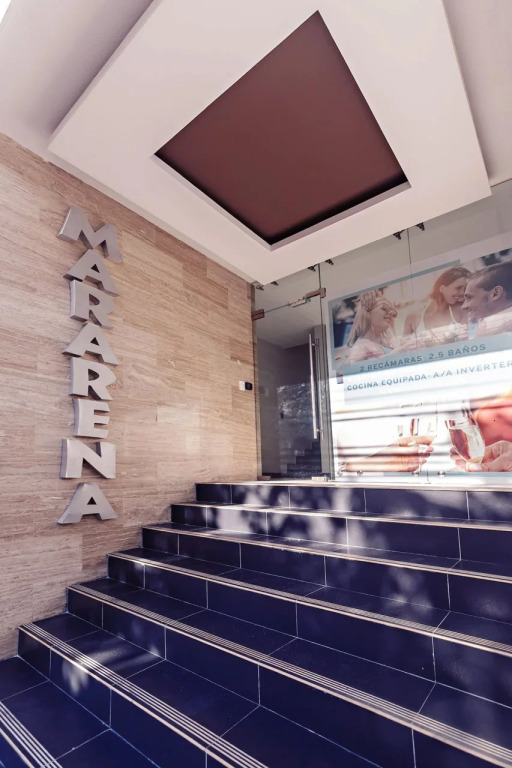 Mararena Family Apartments & Long Stay Living - Steps from 5th Avenue