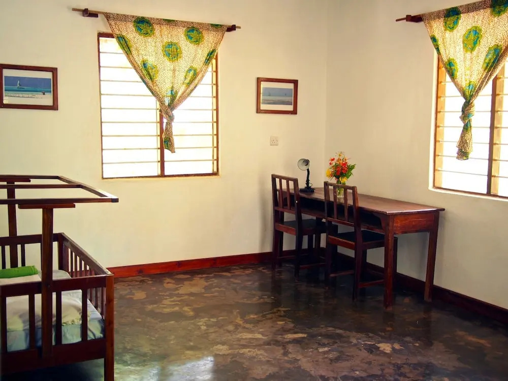 Pakachi Beach Resort & Hotel