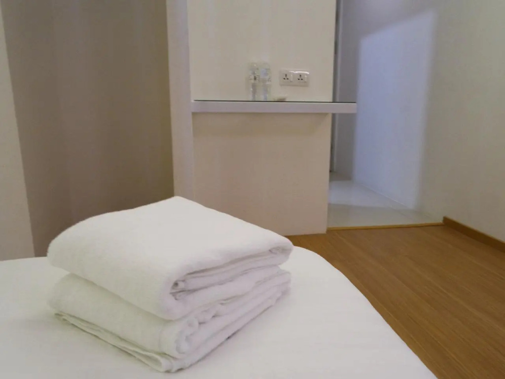 Place2Stay Business Hotel - Waterfront