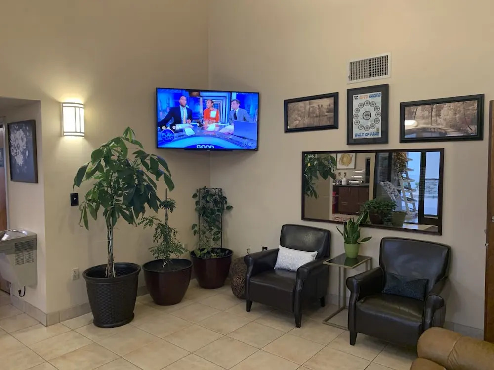 Carolina Inn & Suites at Lake Norman