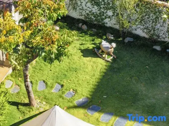 That Life · Villa Garden | 180° Scenic Homestay (Shaxi Ancient Town Yujin Bridge)