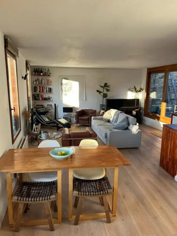 1 Bedroom-1 Bathroom-walkinshower-terrace