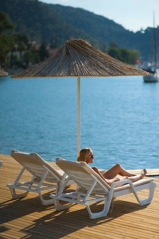 Yacht Classic Hotel - Boutique Class