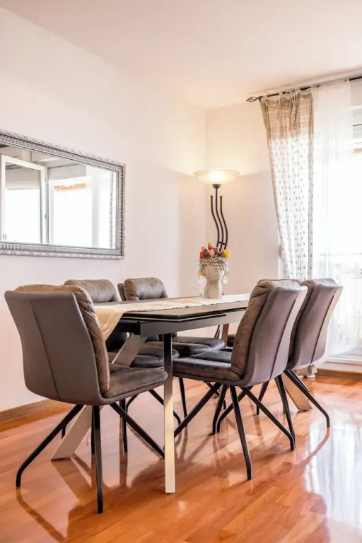 Beachaholic M&G, Luxury Seaside Suites On Znjan