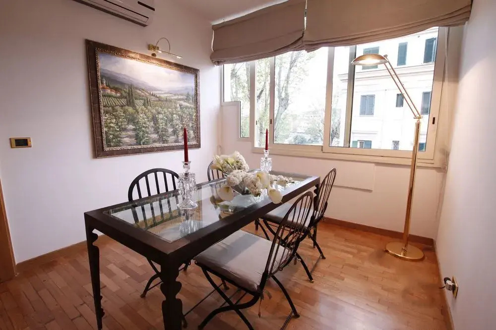 Sleep in Italy - SpanishSteps Apartments