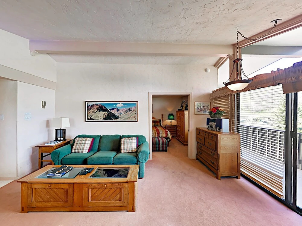 Snowmass Condo Near Treehouse Ski School by RedAwning