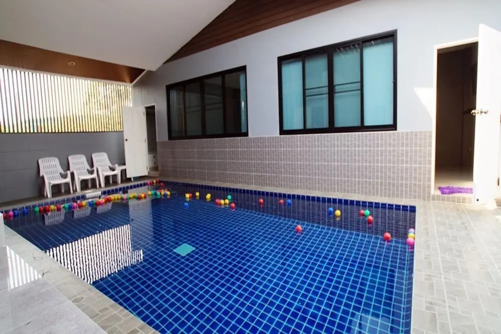 บ้านพาขวัญ พูลวิลล่า หัวหิน - 2 ห้องนอน พัก 10-15 คน