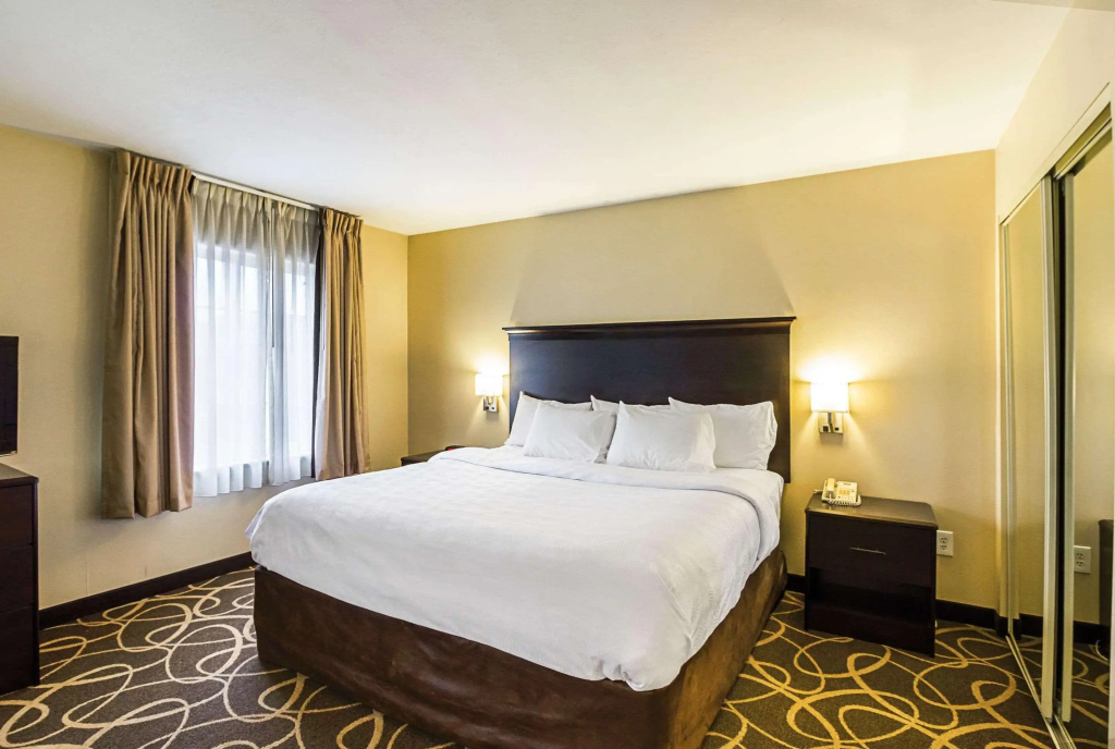 MainStay Suites Fargo - I-94 Medical Center
