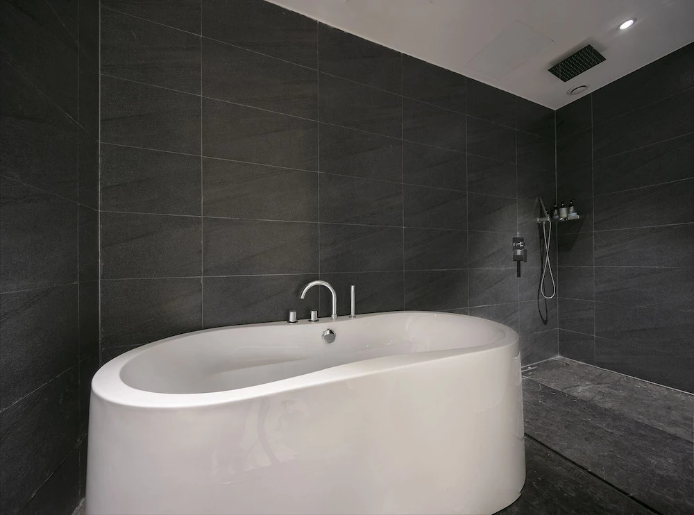 Qianna Hotel (Zhengzhou Erqi Square David City)