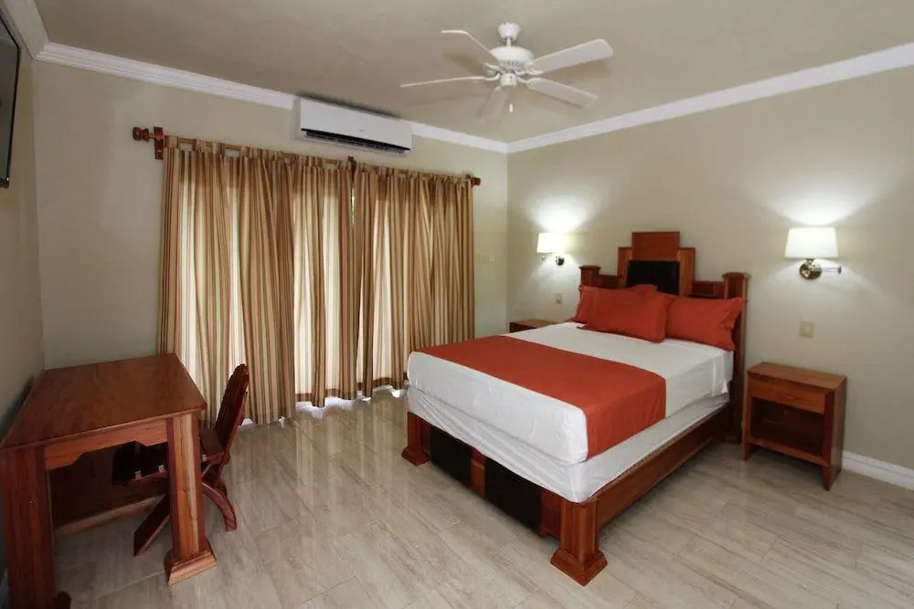 The Oasis Resort - All Inclusive