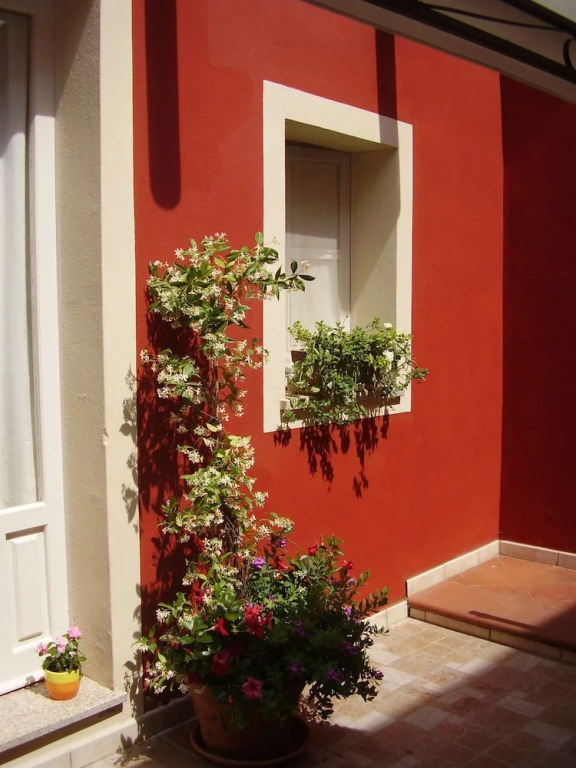 S'attobiu b&b