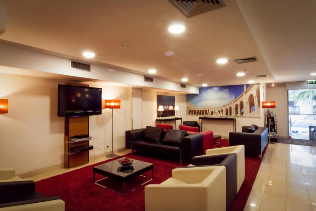 Hotel 4 Estações