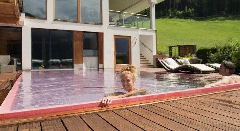 ERIKA Pure Panoramahotel inklusive Stubai Super Card von Mai bis Oktober - Montag bis Samstag inklusive Abendessen