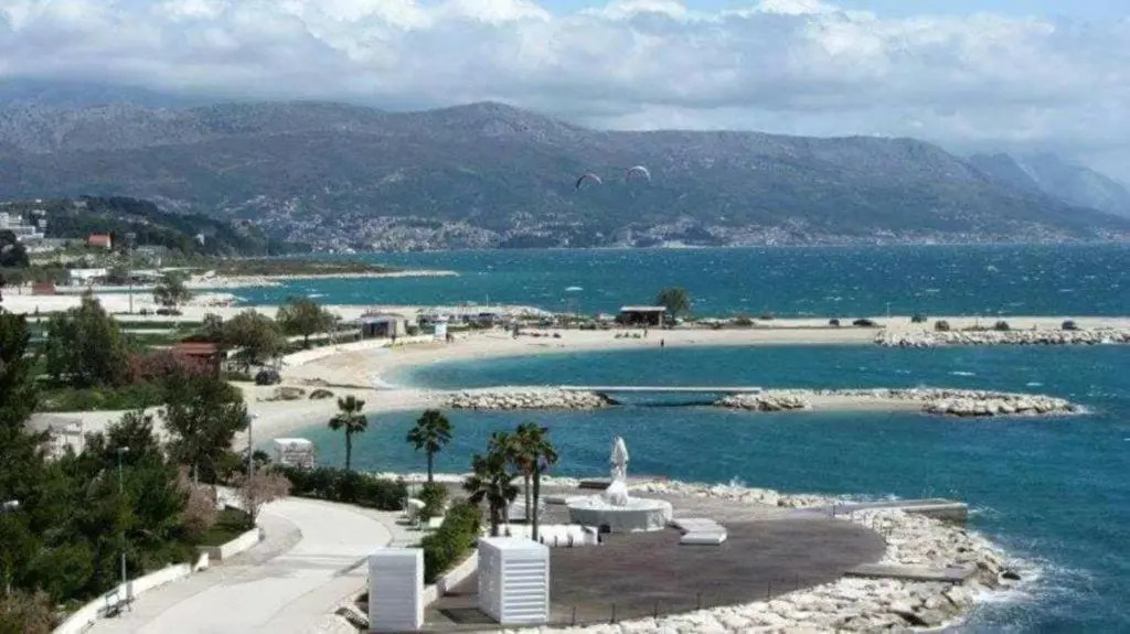 Apartment Relax whit big terrace 170m2 Near the Beach