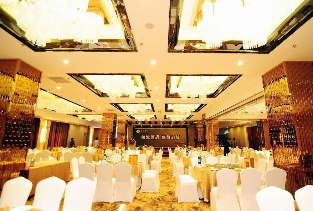 Bayside Plaza Hotel