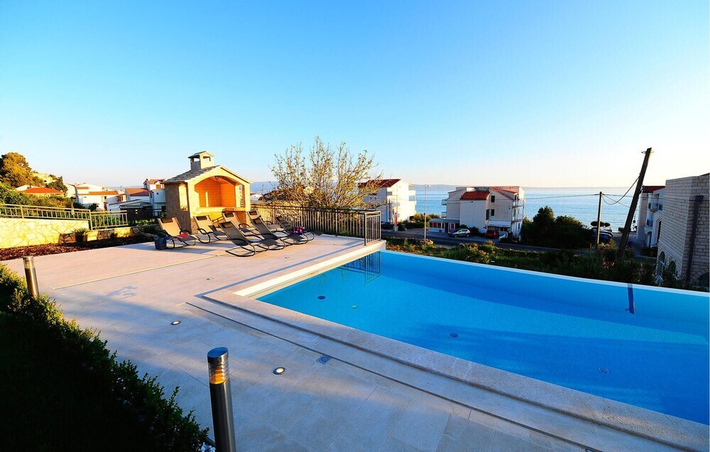 Awesome Apartment in Podstrana With Outdoor Swimming Pool, Sauna and Heated Swimming Pool