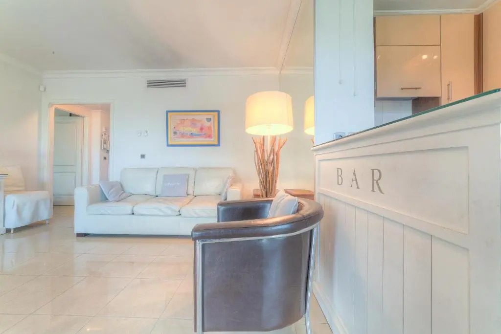 IMMOGROOM - Sea view - Terrace- Swimming-Pool - 1 min from the beach