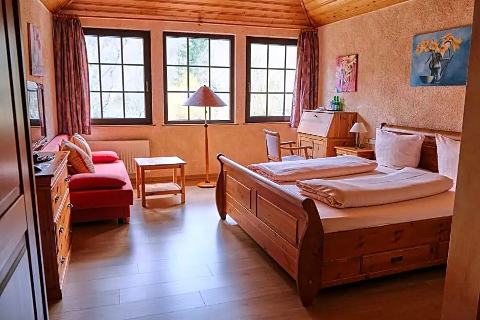 Land-gut-Hotel Forellenhof