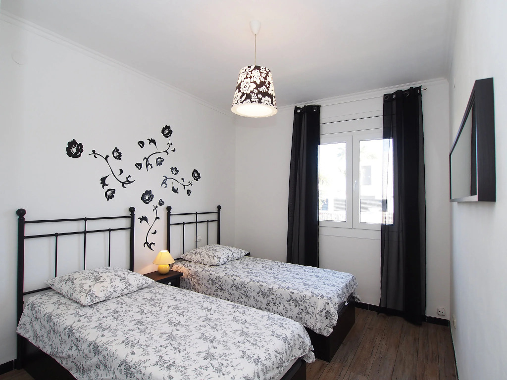 Holiday Home Montgri by Interhome