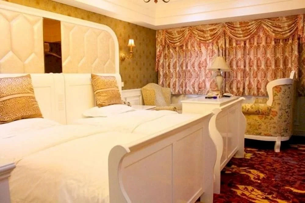 Golf Hotel