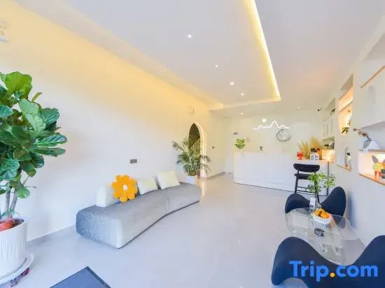 Seascape·Yishan Bohai Light Intelligent Concept Seaview Art Hotel
